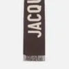 L’écharpe Jacquemus Écharpe à logo frangé L’écharpe Jacquemus Écharpe à logo frangé