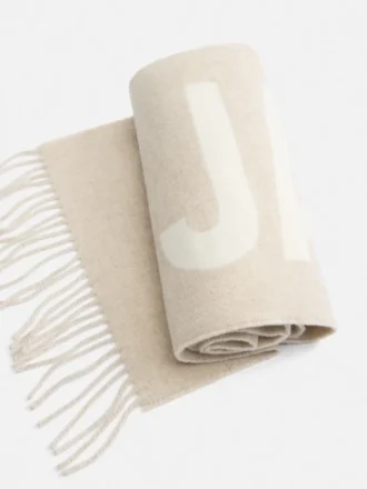 L’écharpe Jacquemus Écharpe à logo frangé L’écharpe Jacquemus Écharpe à logo frangé