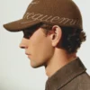La casquette de baseball Atelier Casquette de baseball avec logo jacquard La casquette de baseball Atelier Casquette de baseball avec logo jacquard