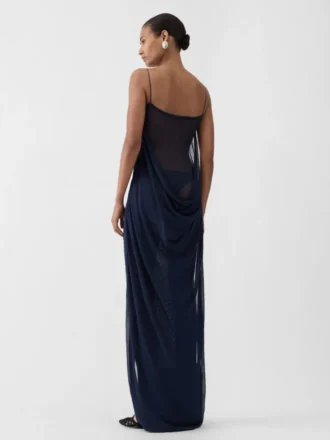 La robe en maille plumetis Robe drapée transparente