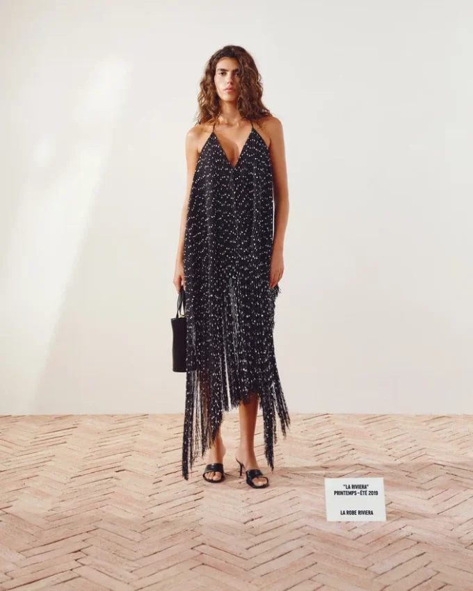 La robe Riviera Robe dos nu à franges La robe Riviera Robe dos nu à franges