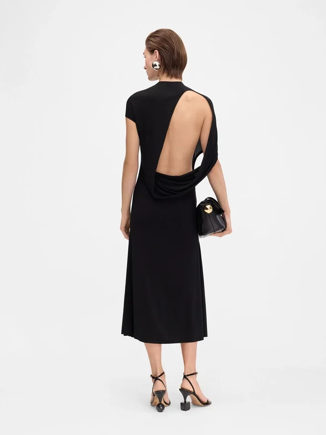 La robe Salerno Robe asymétrique drapée La robe Salerno Robe asymétrique drapée