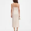 La robe Valérie Robe ajustée effilochée La robe Valérie Robe ajustée effilochée