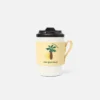La tasse Dubai Tasse de voyage – vendue exclusivement en ligne et dans nos points de vente aux Émirats arabes unis La tasse Dubai Tasse de voyage – vendue exclusivement en ligne et dans nos points de vente aux Émirats arabes unis