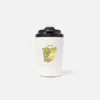 La tasse Ibiza Tasse de voyage – vendue exclusivement en ligne et dans notre complexe hôtelier d’Ibiza La tasse Ibiza Tasse de voyage – vendue exclusivement en ligne et dans notre complexe hôtelier d’Ibiza