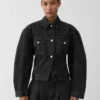 La veste en denim de-Nîmes Veste en denim ajustée La veste en denim de-Nîmes Veste en denim ajustée