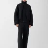 La veste Gore-Tex Veste 2 en 1 Gore-Tex Jacquemus + Nike – Collaboration Jacquemus + Nike La veste Gore-Tex Veste 2 en 1 Gore-Tex Jacquemus + Nike – Collaboration Jacquemus + Nike