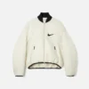 La veste Gore-Tex Veste 2 en 1 Gore-Tex Jacquemus + Nike – Collaboration Jacquemus + Nike La veste Gore-Tex Veste 2 en 1 Gore-Tex Jacquemus + Nike – Collaboration Jacquemus + Nike