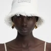 Le bob Bacino Chapeau en raphia effiloché Le bob Bacino Chapeau en raphia effiloché