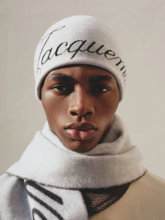 Le bonnet Atelier Bonnet à logo jacquard