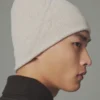 Le bonnet J Bonnet à fines côtes Le bonnet J Bonnet à fines côtes