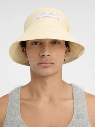 Le chapeau Vela Chapeau bob en raphia plié Le chapeau Vela Chapeau bob en raphia plié
