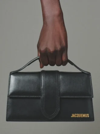 Le grand sac à main Bambino avec bandoulière réglable