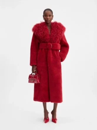 Le manteau long Pilou Manteau long en peau lainée