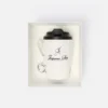 Le mug Montaigne Mug de voyage – vendu exclusivement en ligne et dans notre boutique parisienne Le mug Montaigne Mug de voyage – vendu exclusivement en ligne et dans notre boutique parisienne