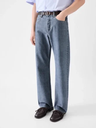 Le pantalon droit en denim de-Nîmes Jean à coupe droite