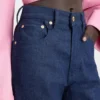 Le pantalon droit en denim de-Nîmes Jean à coupe droite Le pantalon droit en denim de-Nîmes Jean à coupe droite