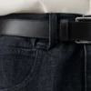 Le pantalon en denim Mirada de Nîmes Jean courbé Le pantalon en denim Mirada de Nîmes Jean courbé