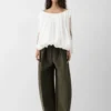 Le pantalon Ovalo Pantalon courbé