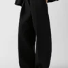 Le pantalon Ovalo Pantalon courbé