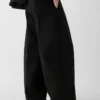 Le pantalon Ovalo Pantalon courbé