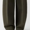 Le pantalon Ovalo Pantalon courbé