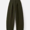 Le pantalon Ovalo Pantalon courbé