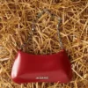 Le petit sac à bandoulière Bisou Chaine Small Le petit sac à bandoulière Bisou Chaine Small