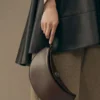Le petit sac à bandoulière plié Ovalo Small