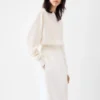 Le pull brodé Pull en maille brodé Le pull brodé Pull en maille brodé