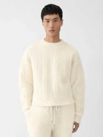 le pull nuvola pull en mohair col rond 2 1 330x440 - Le pull Nuvola Pull en mohair &agrave; col rond