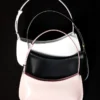 Le sac à bandoulière Bisou Beaded