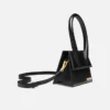 Le sac à main Chiquito en cuir moyen Le sac à main Chiquito en cuir moyen