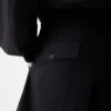 Le short Ovalu Bermuda ajusté Le short Ovalu Bermuda ajusté