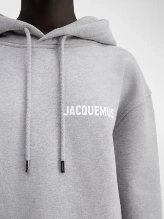 Le sweat Jacquemus Sweat à capuche Le sweat Jacquemus Sweat à capuche