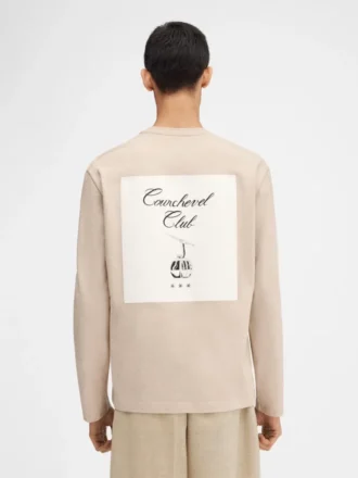 Le t-shirt Courchevel T-shirt à manches longues et logo – vendu exclusivement en ligne et dans notre boutique de Courchevel