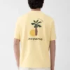 Le t-shirt Hello Dubai T-shirt à logo – vendu exclusivement en ligne et dans nos points de vente aux Émirats arabes unis
