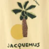 Le t-shirt Hello Dubai T-shirt à logo – vendu exclusivement en ligne et dans nos points de vente aux Émirats arabes unis