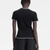 Le t-shirt Tricot T-shirt asymétrique en maille Le t-shirt Tricot T-shirt asymétrique en maille