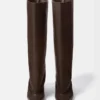 Les bottes hautes Tourni Bottes larges montant jusqu’aux genoux Les bottes hautes Tourni Bottes larges montant jusqu’aux genoux