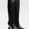 Les bottines Bisou Bottines à talons géométriques Les bottines Bisou Bottines à talons géométriques