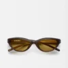 Les lunettes de soleil Curvo Lunettes de soleil ovales œil-de-chat Les lunettes de soleil Curvo Lunettes de soleil ovales œil-de-chat