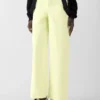 Pantalon ajusté en Gore-Tex Jacquemus + Nike Pantalon ajusté en Gore-Tex – Collaboration Jacquemus + Nike Pantalon ajusté en Gore-Tex Jacquemus + Nike Pantalon ajusté en Gore-Tex – Collaboration Jacquemus + Nike