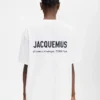 T-shirt avec adresse Montaigne T-shirt à manches courtes avec logo et adresse – vendu exclusivement en ligne et dans notre boutique parisienne