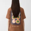 T-shirt Bonjour Korea T-shirt logo – vendu exclusivement en ligne et dans nos points de vente en Corée du Sud