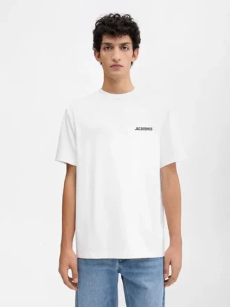 T-shirt à manches courtes avec logo et adresse – vendu exclusivement en ligne et dans notre boutique de New York T-shirt à manches courtes avec logo et adresse – vendu exclusivement en ligne et dans notre boutique de New York